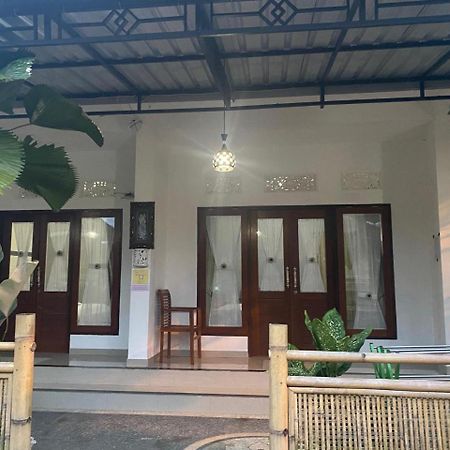 Sri Sedana Guest House Sidemen  Exterior photo